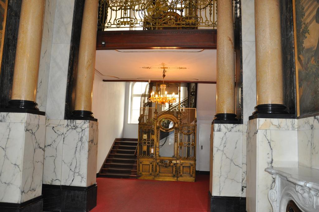 Hotel Pension Savoy Near Kurfuerstendamm เบอร์ลิน ภายนอก รูปภาพ