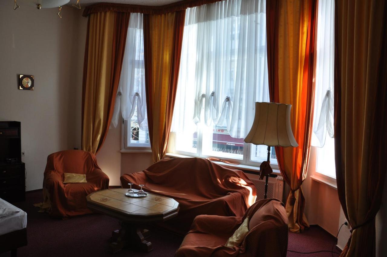 Hotel Pension Savoy Near Kurfuerstendamm เบอร์ลิน ห้อง รูปภาพ