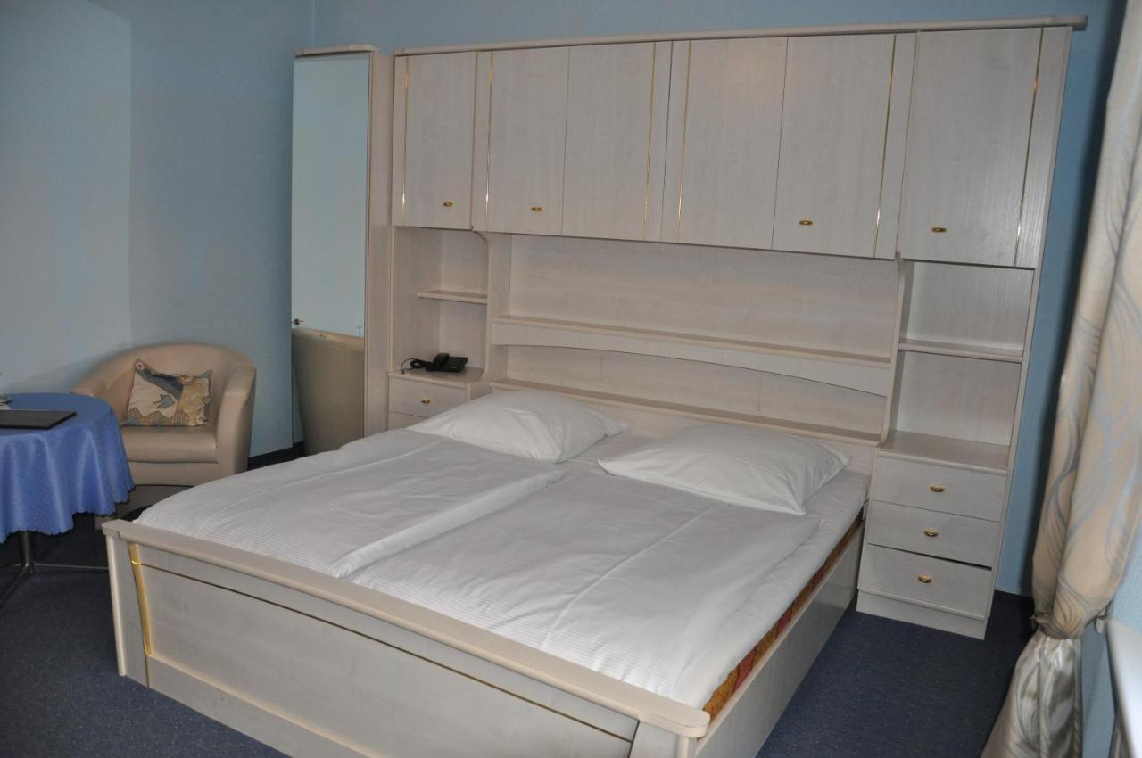 Hotel Pension Savoy Near Kurfuerstendamm เบอร์ลิน ห้อง รูปภาพ